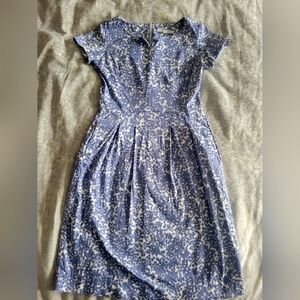 Womens knee length cotton dress size 4